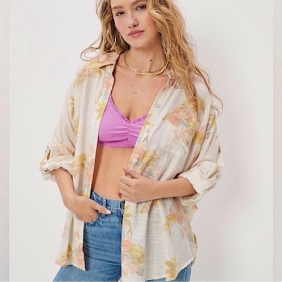 American Eagle Outfitters Floral Beach Button Down Shirt - SO SOFT! Size small - Picture 5 of 6